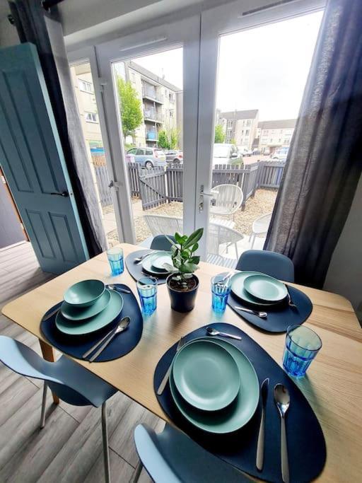 Spacious 5Bed House, Free Parking, No Party ! Glasgow Exteriér fotografie