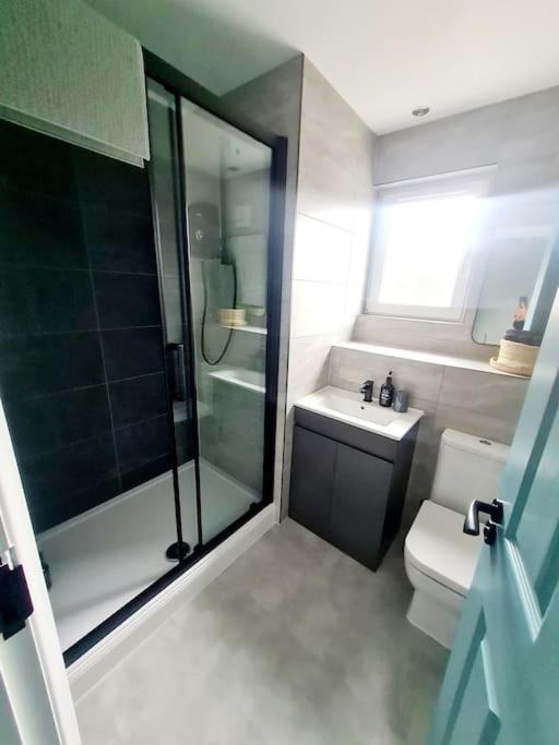 Spacious 5Bed House, Free Parking, No Party ! Glasgow Exteriér fotografie